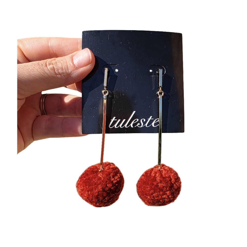 Tuleste Hand Crafted Yarn Pom Pom Dangle Earrings